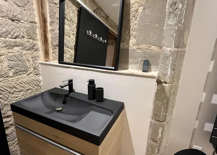 La Chapelle - Insolite Et Ressourcant * Alzonne